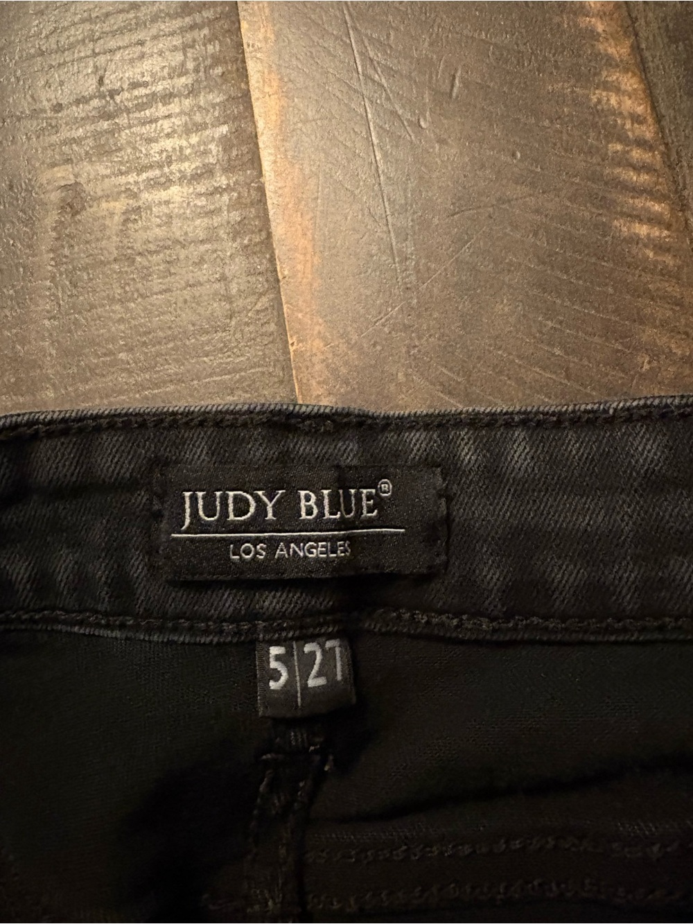 Judy Blue Black Distressed Raw Hem Straight Leg Jeans Stretchy Lightweight 5/27 - Picture 6 of 9